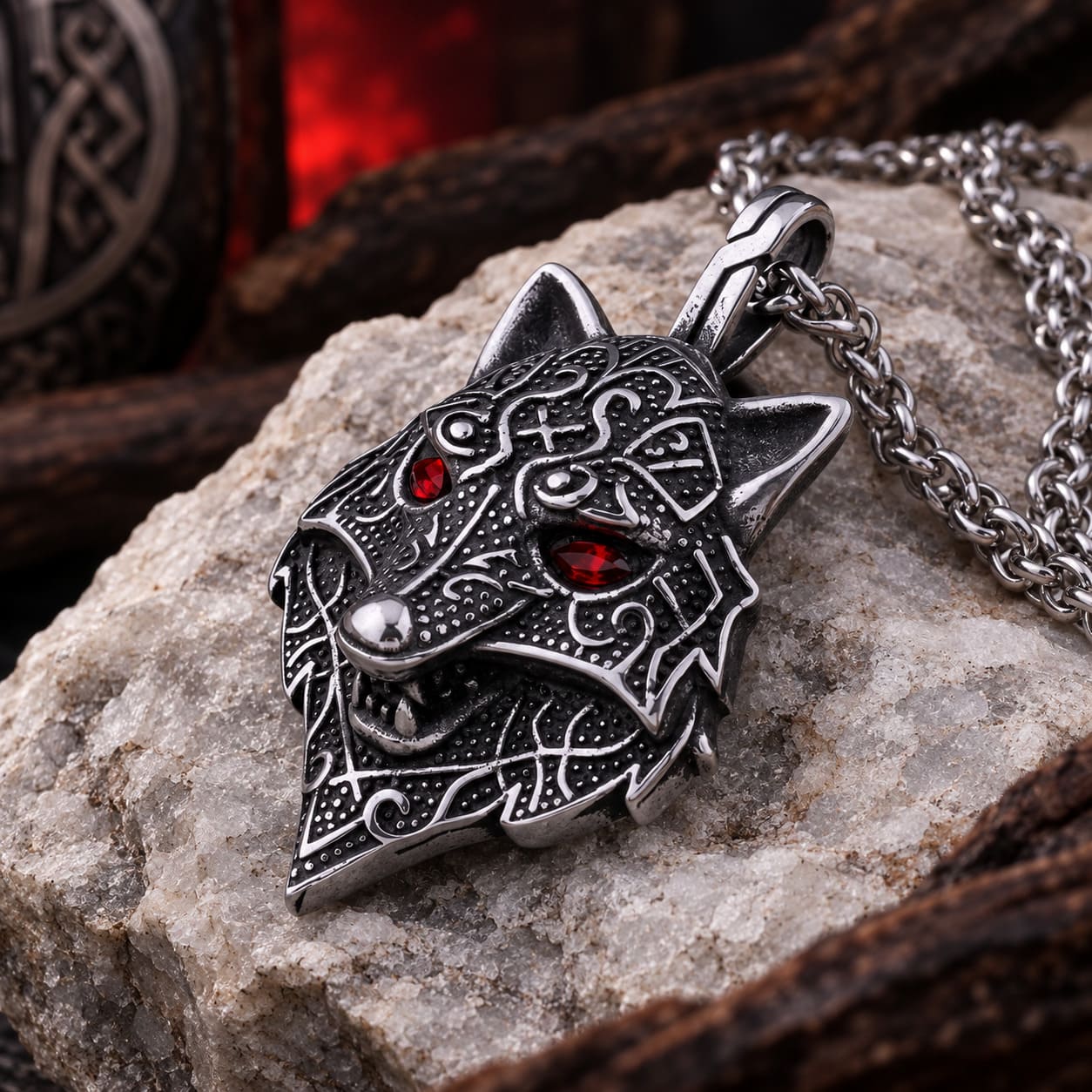 Collier Tête de Loup Nordique
